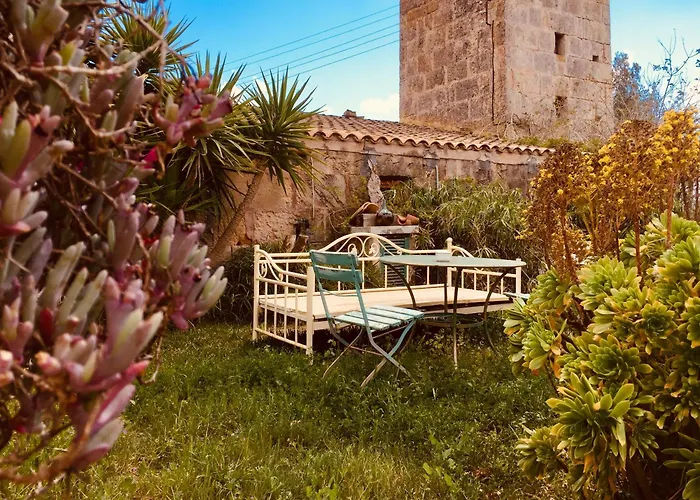 Arthouse Campos Mit Haus Galeria 110Qm Und Appartementhaus Mit Patio 30Qm